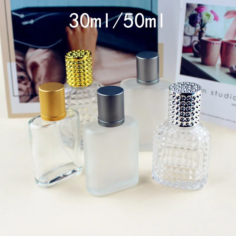 30ml 50ml 100ml Clear Glass Spray Bottle Frosted Square Glass Perfume Bottle Cosmetic Packaging Bottle Vials